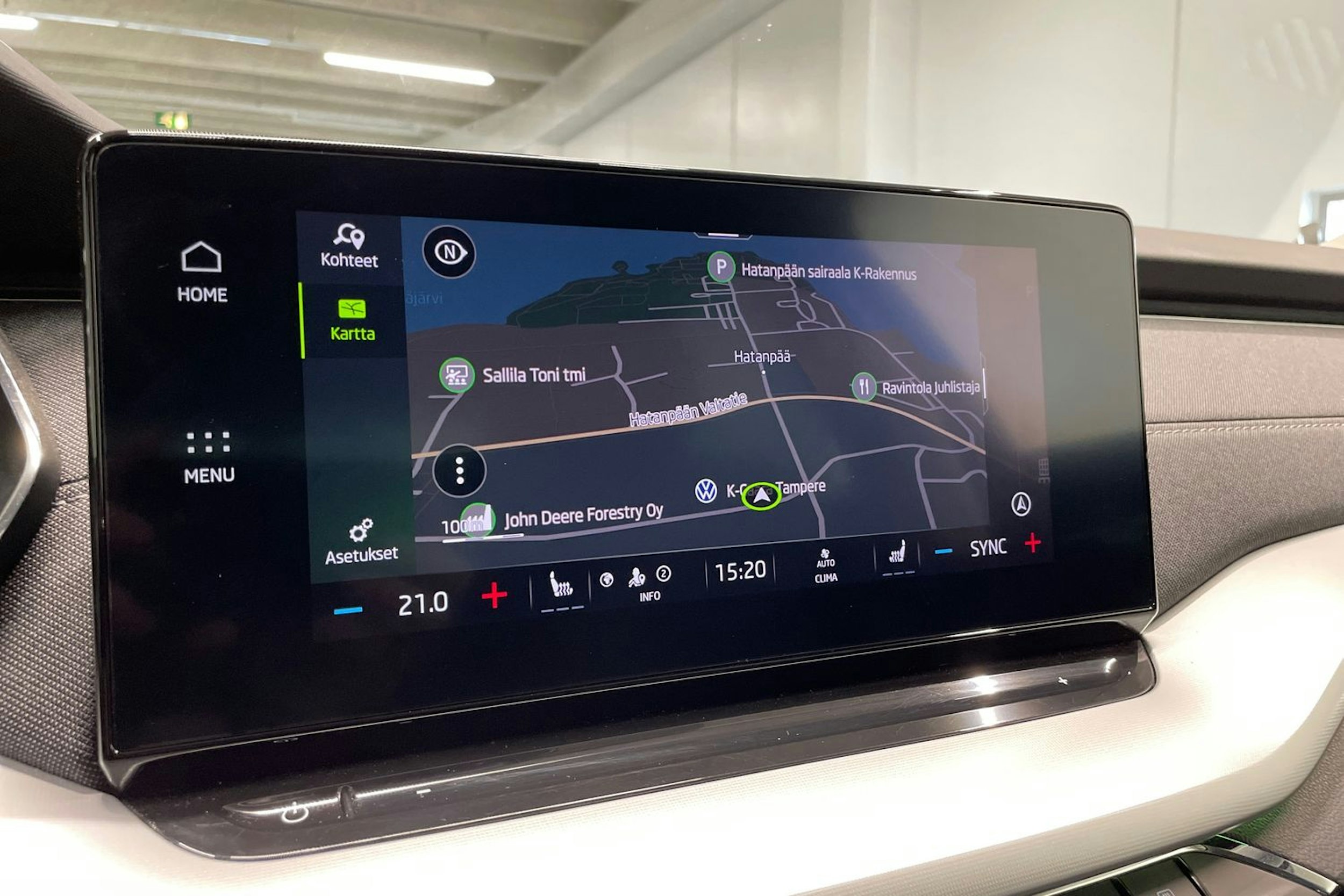musta Skoda Octavia 2021 kuva 19.