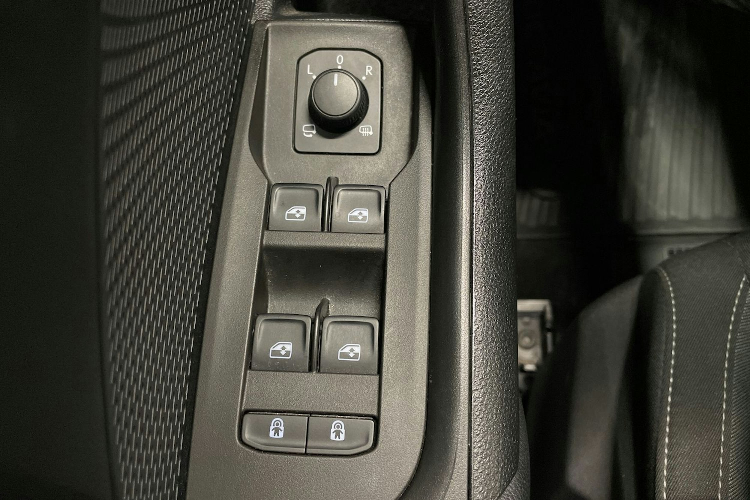 musta Skoda Octavia 2021 kuva 29.