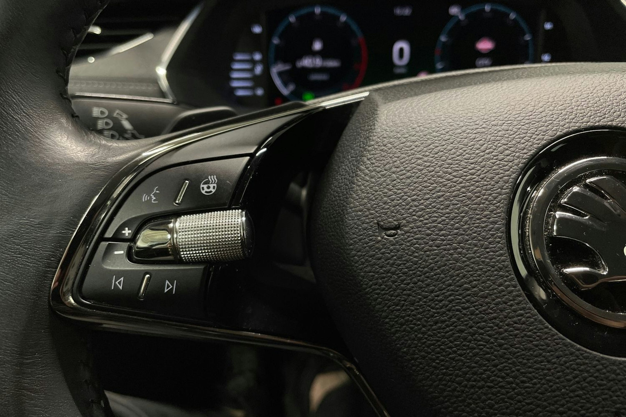 musta Skoda Octavia 2021 kuva 30.