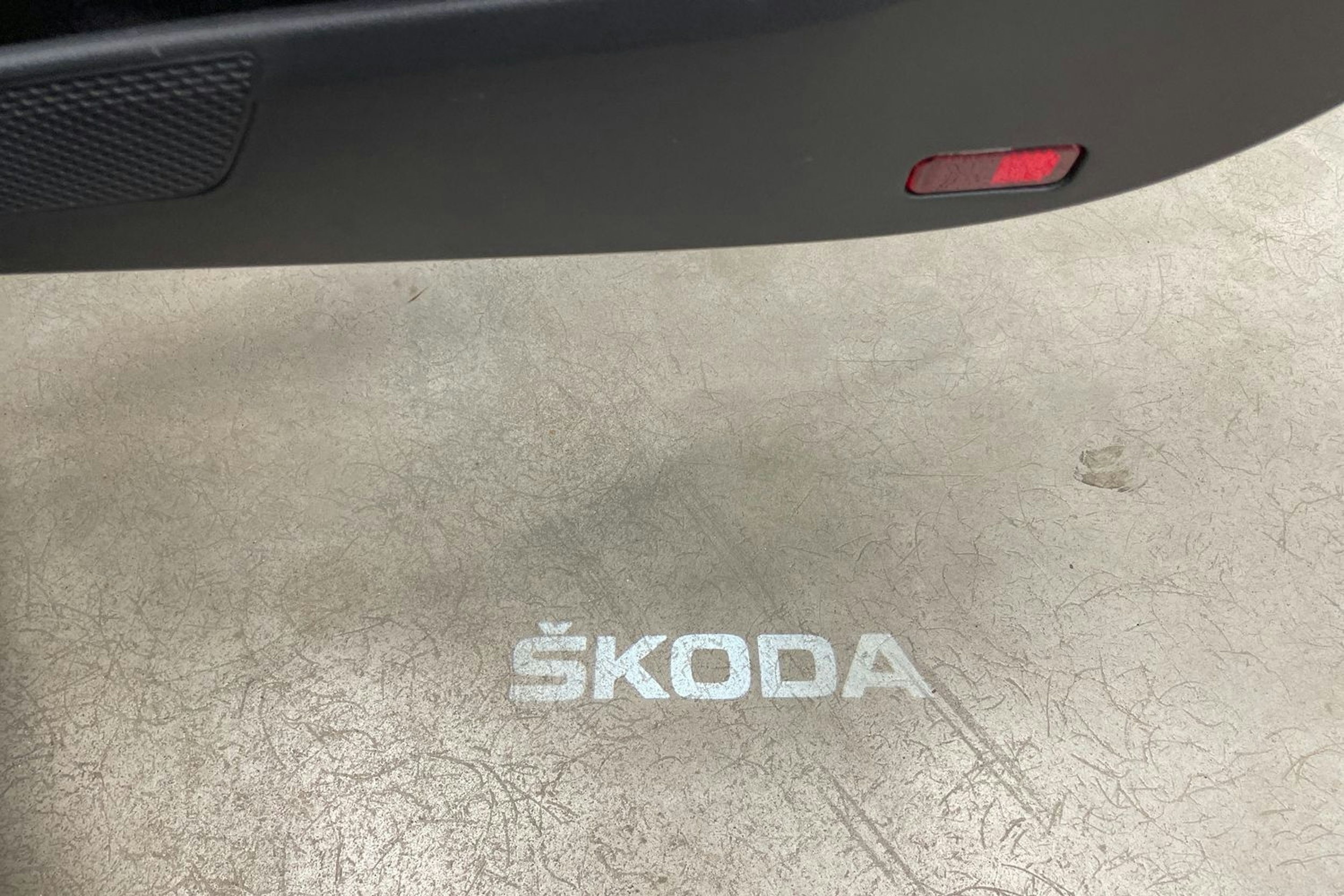 musta Skoda Octavia 2021 kuva 35.