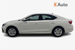 Valkoinen Skoda OCTAVIA 2021 kuva 5.