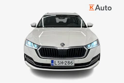 valkoinen Skoda Octavia 2021 kuva 4.