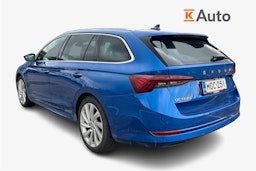 sininen Skoda Octavia 2021 kuva 2.