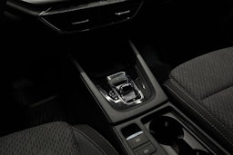 punainen Skoda Octavia 2021 kuva 23.