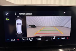 punainen Skoda Octavia 2021 kuva 27.