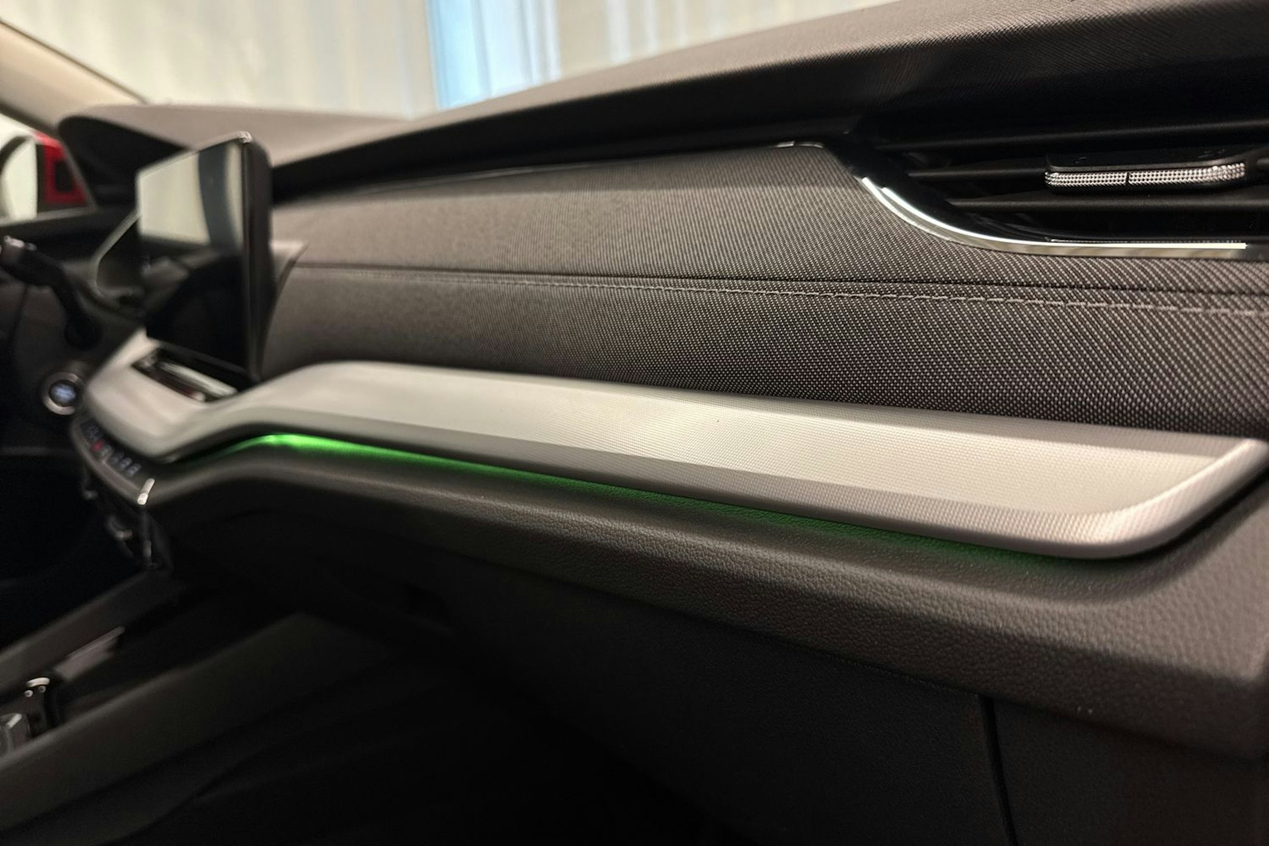 punainen Skoda Octavia 2021 kuva 35.