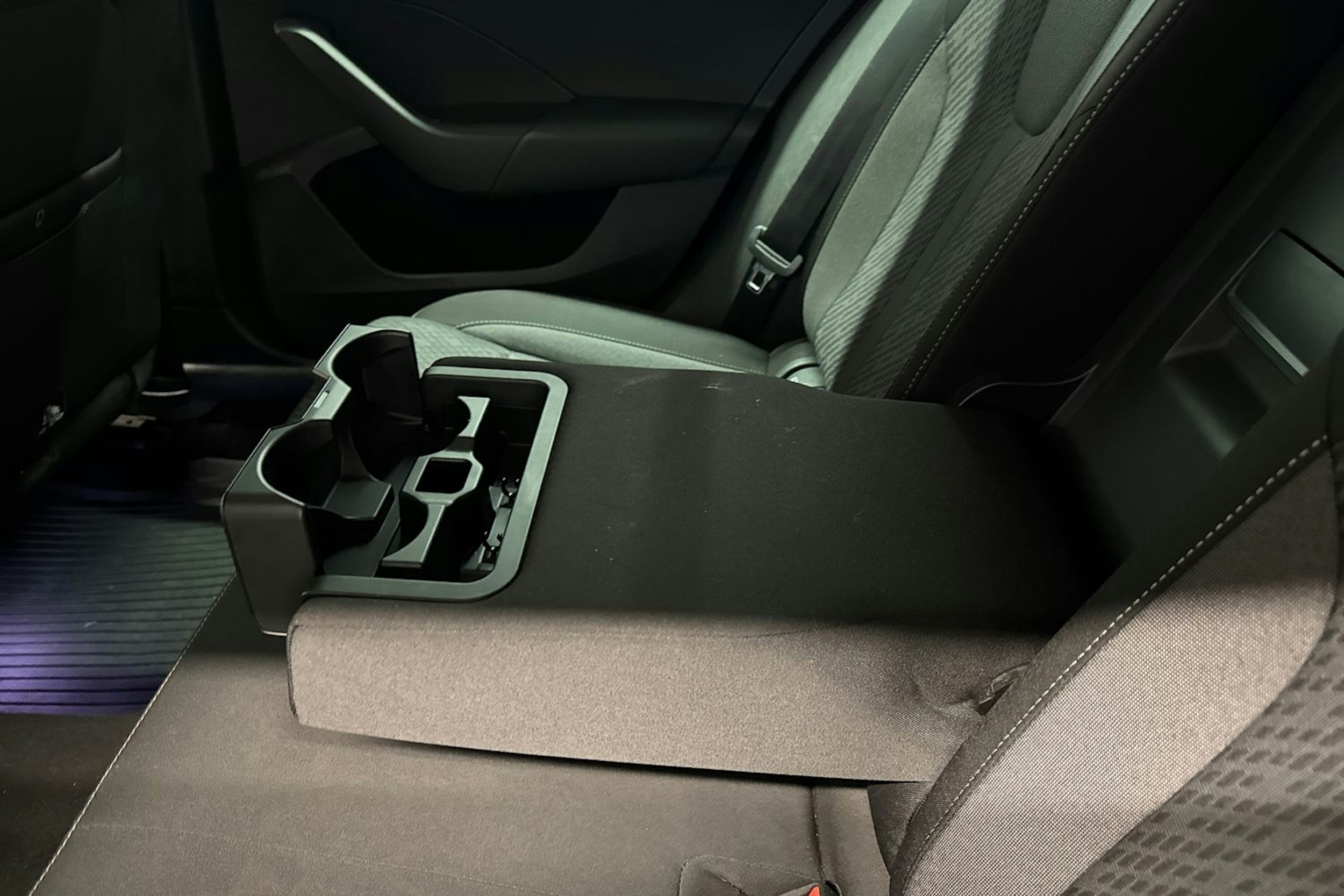 punainen Skoda Octavia 2021 kuva 42.