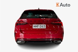 punainen Skoda Octavia 2021 kuva 3.