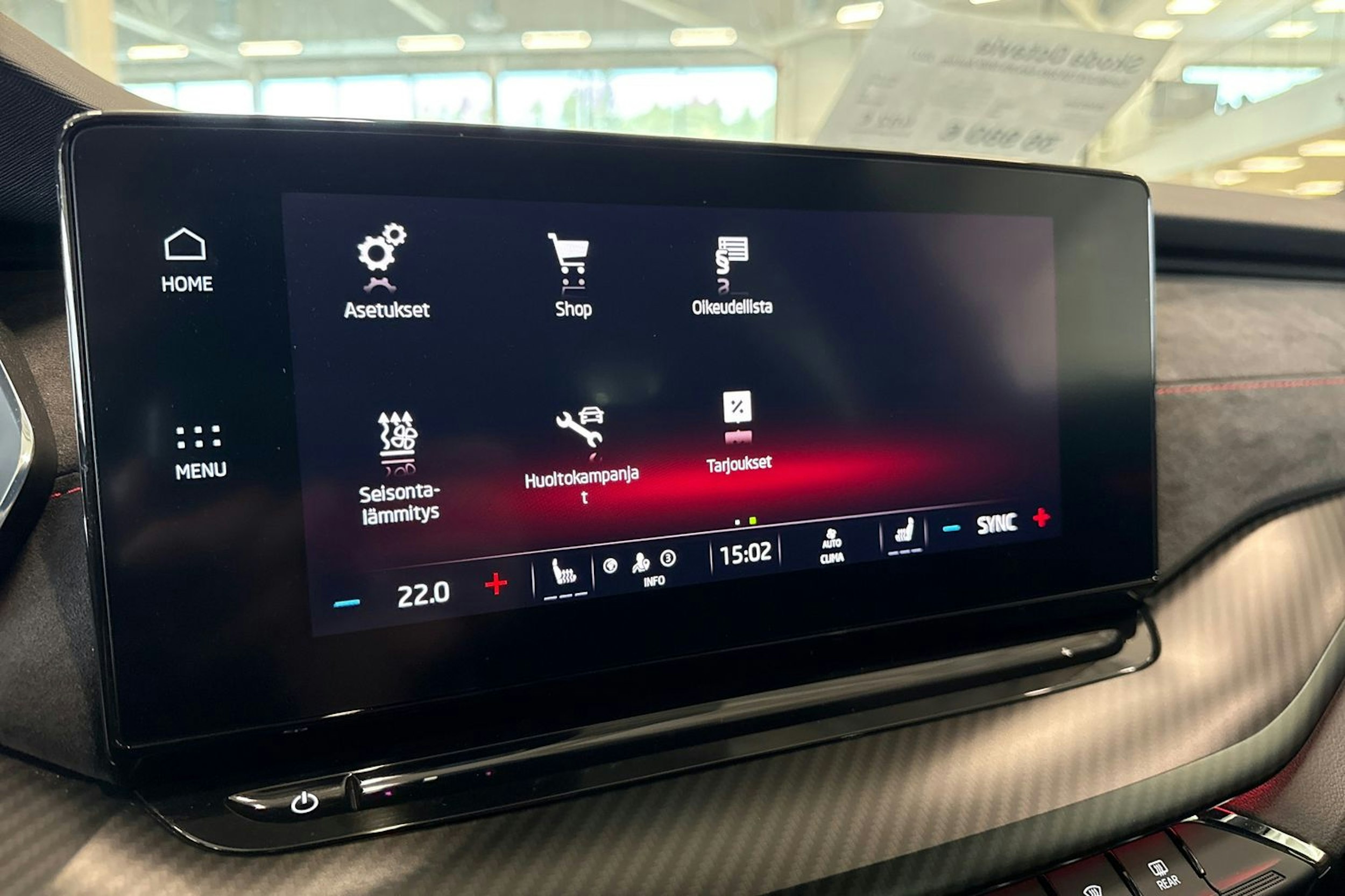 punainen Skoda Octavia 2021 kuva 20.