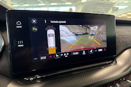 punainen Skoda Octavia 2021 kuva 22.