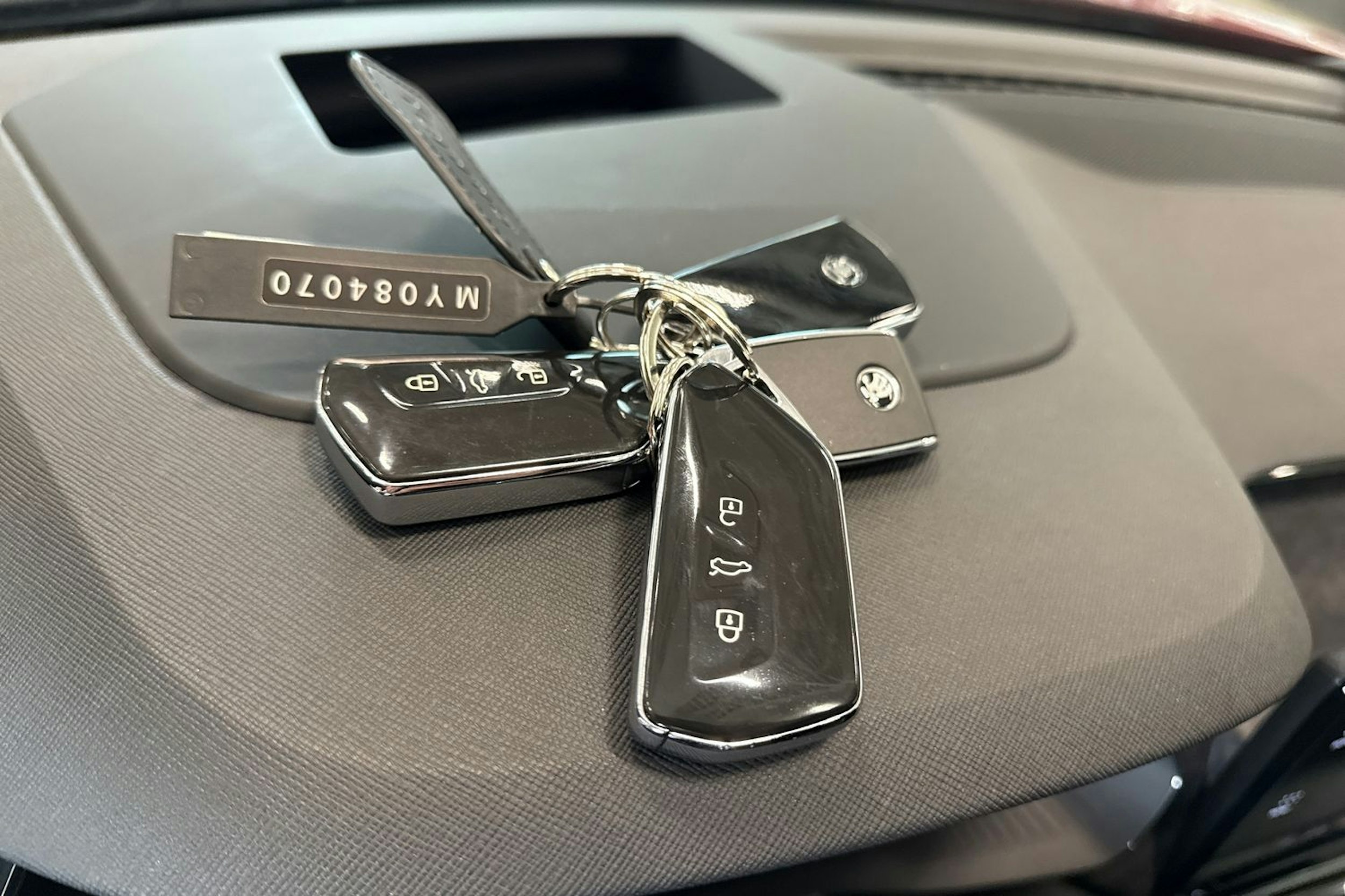 punainen Skoda Octavia 2021 kuva 28.