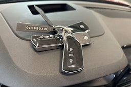 punainen Skoda Octavia 2021 kuva 28.