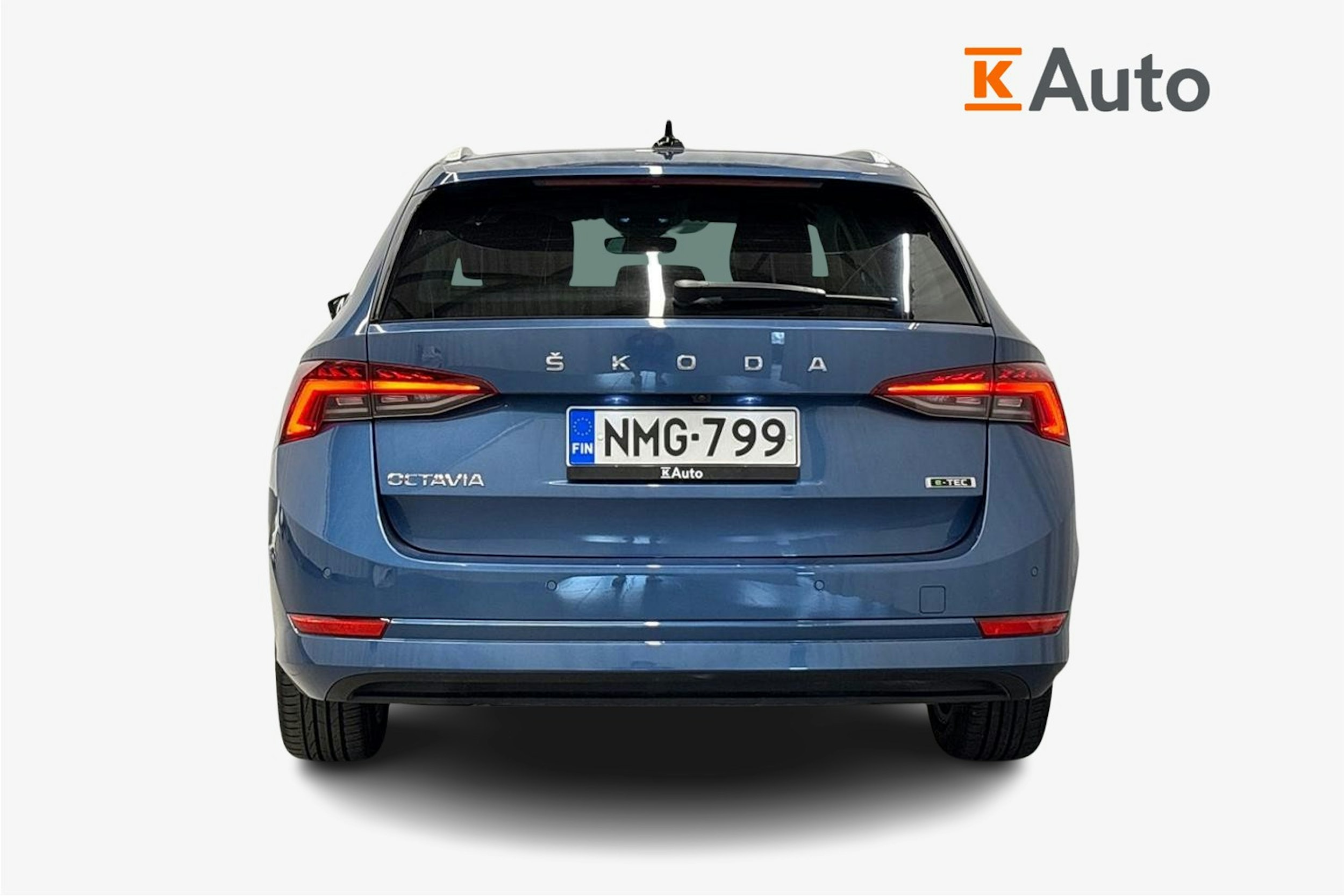 sininen Skoda Octavia 2021 kuva 3.