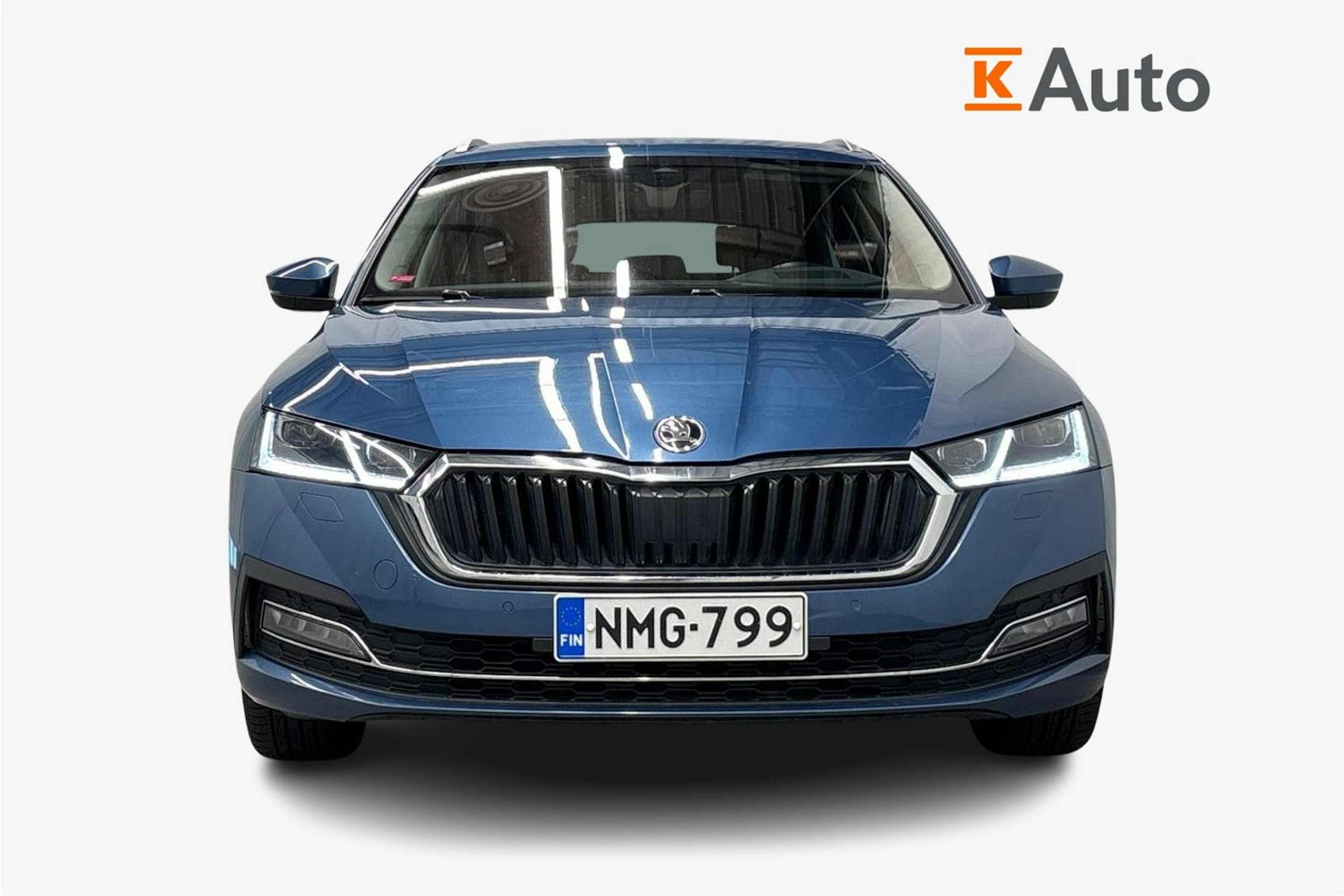 sininen Skoda Octavia 2021 kuva 5.