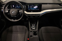 sininen Skoda Octavia 2021 kuva 9.