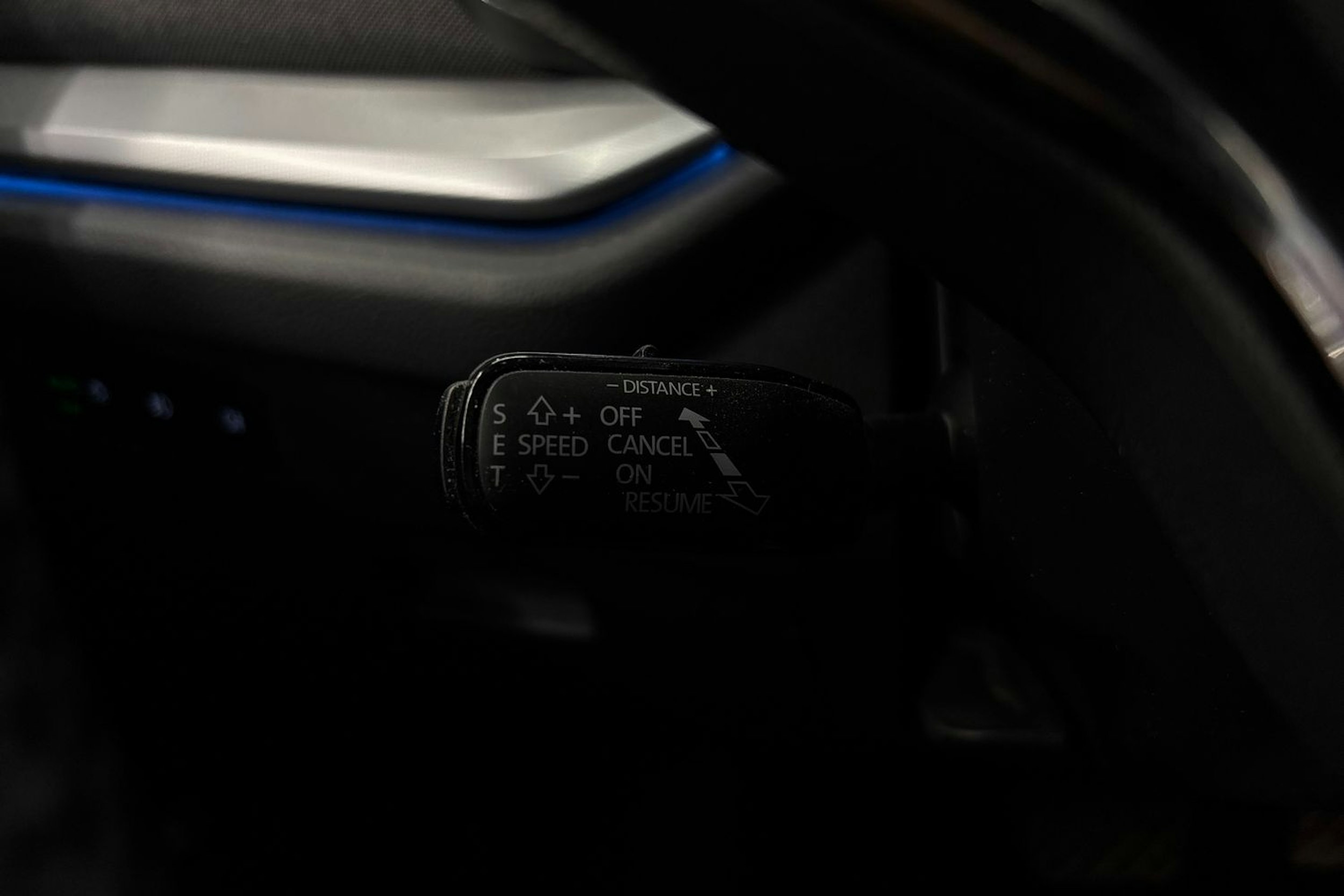 sininen Skoda Octavia 2021 kuva 26.
