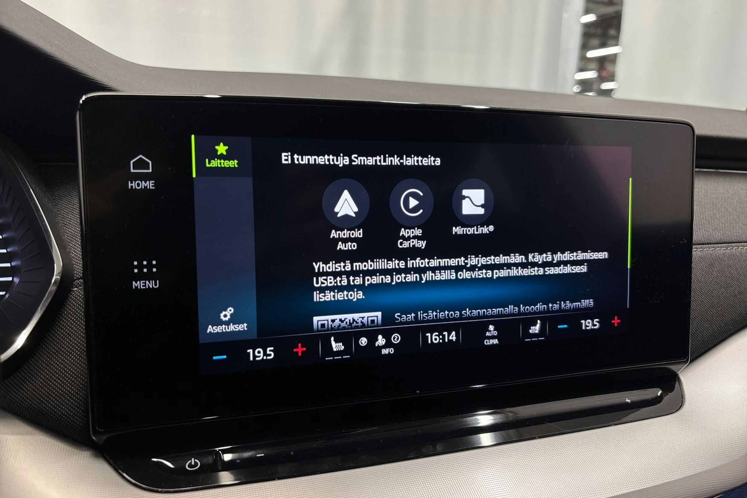 sininen Skoda Octavia 2021 kuva 28.