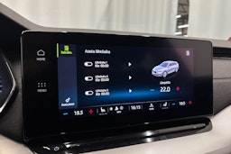 sininen Skoda Octavia 2021 kuva 29.