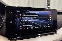 sininen Skoda Octavia 2021 kuva 30.