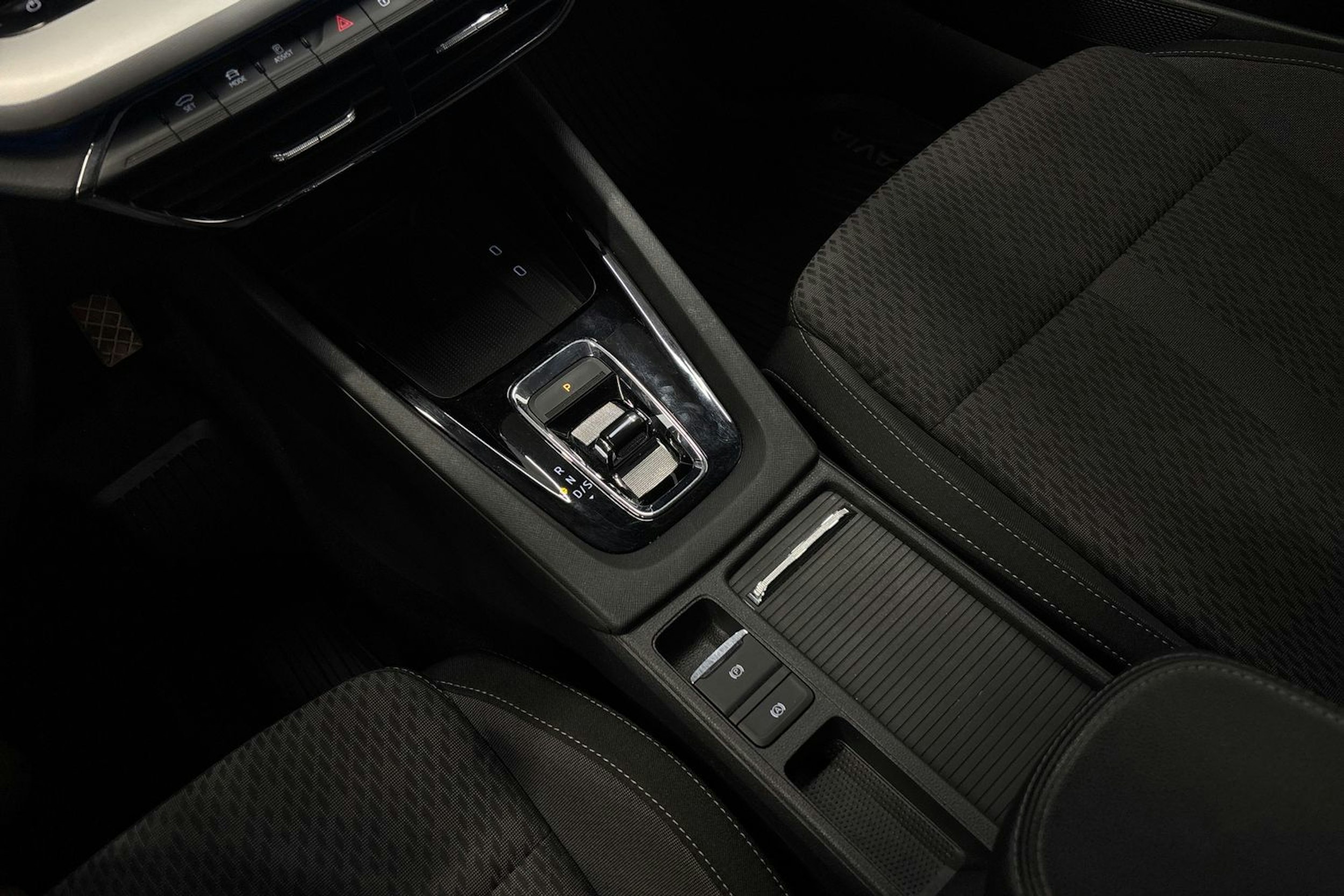 sininen Skoda Octavia 2021 kuva 34.