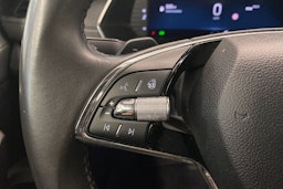 Harmaa Skoda OCTAVIA 2021 kuva 17.