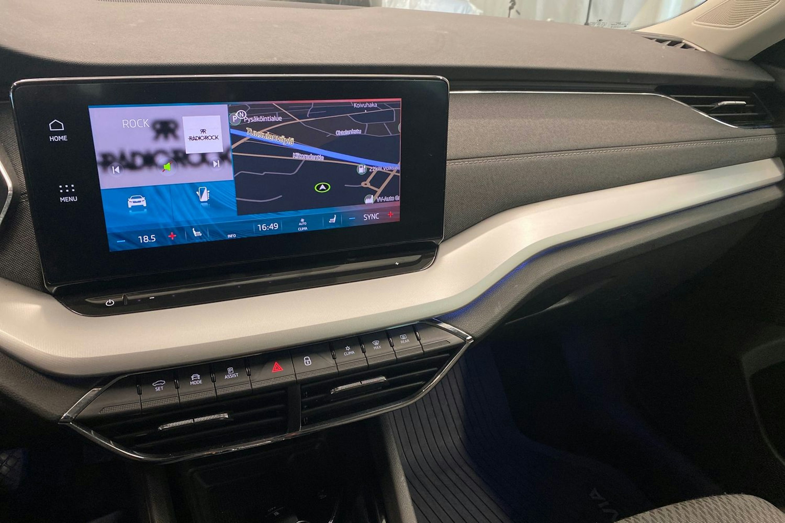 Harmaa Skoda OCTAVIA 2021 kuva 21.