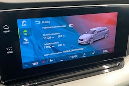 Harmaa Skoda OCTAVIA 2021 kuva 24.