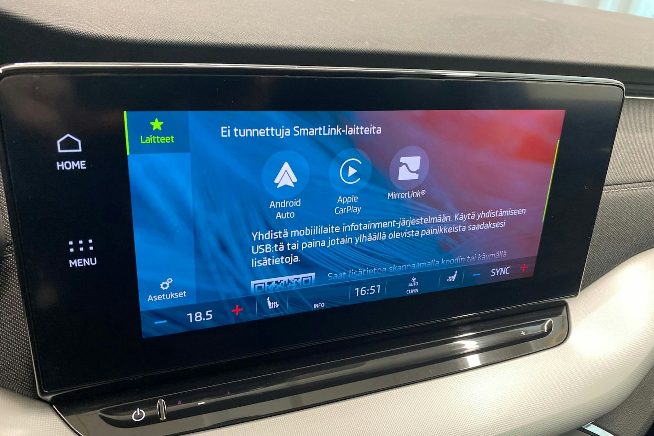 Harmaa Skoda OCTAVIA 2021 kuva 26.