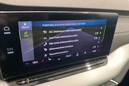 Harmaa Skoda OCTAVIA 2021 kuva 27.