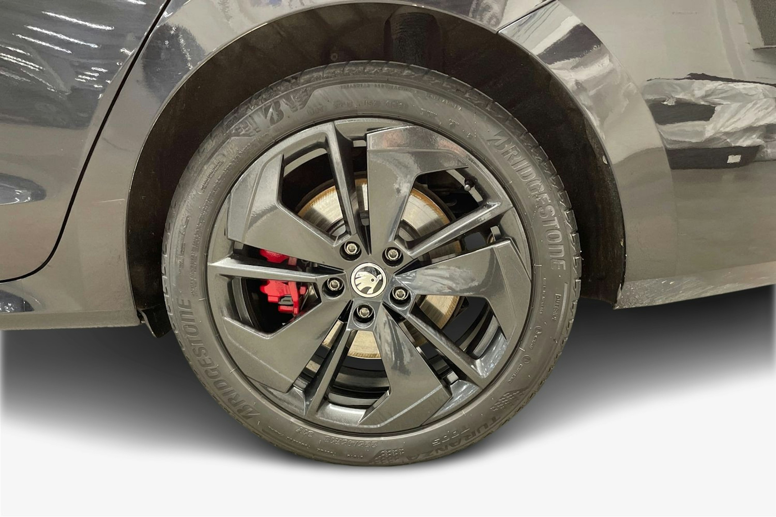 musta Skoda Octavia 2021 kuva 9.