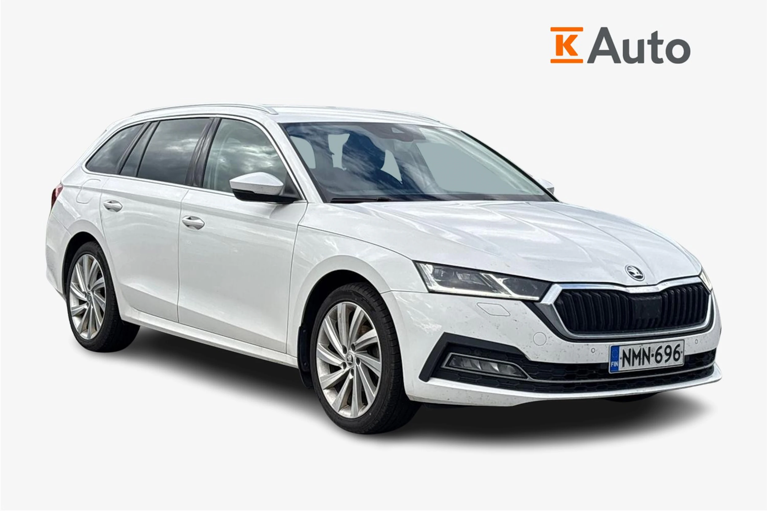Valkoinen Skoda Octavia 2021 kuva 1.
