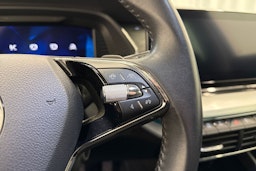 harmaa Skoda Octavia 2021 kuva 19.