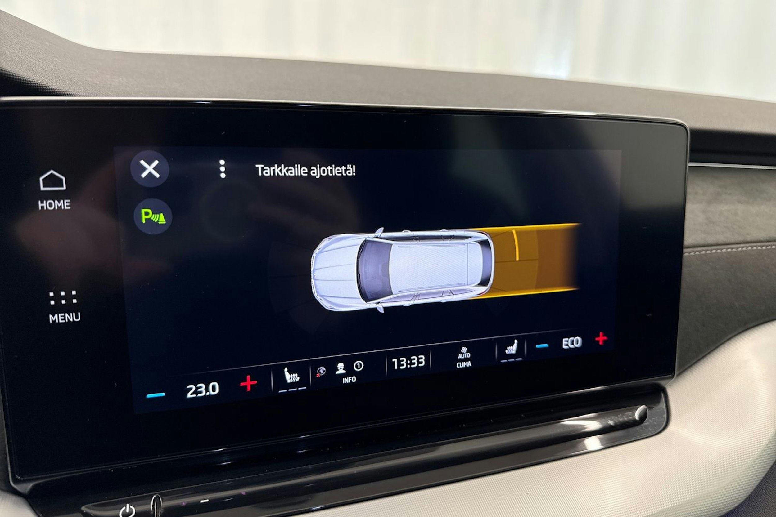 harmaa Skoda Octavia 2021 kuva 24.