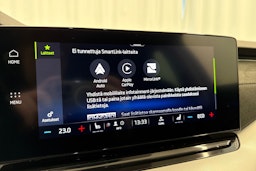 harmaa Skoda Octavia 2021 kuva 27.
