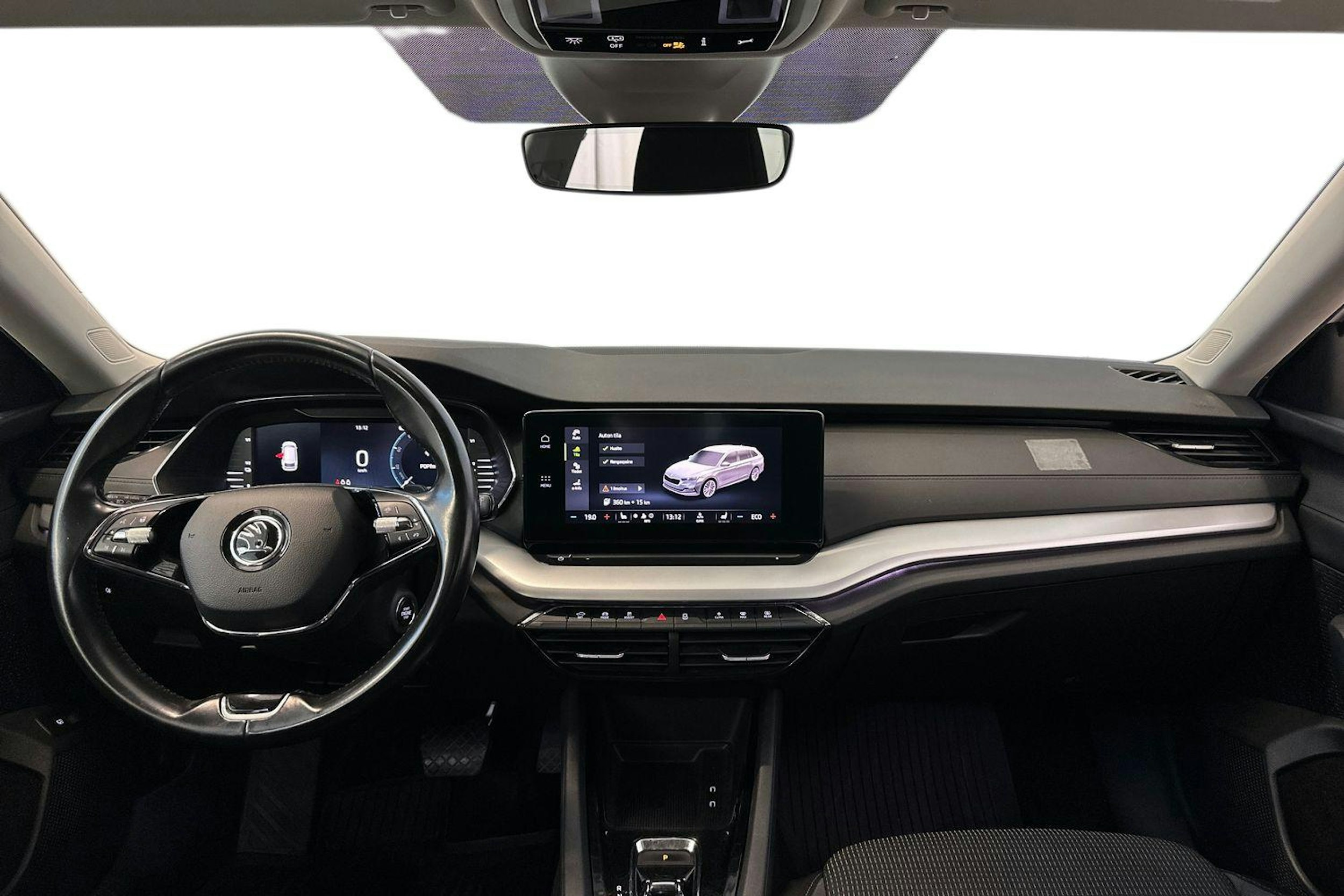 valkoinen Skoda Octavia 2021 kuva 9.
