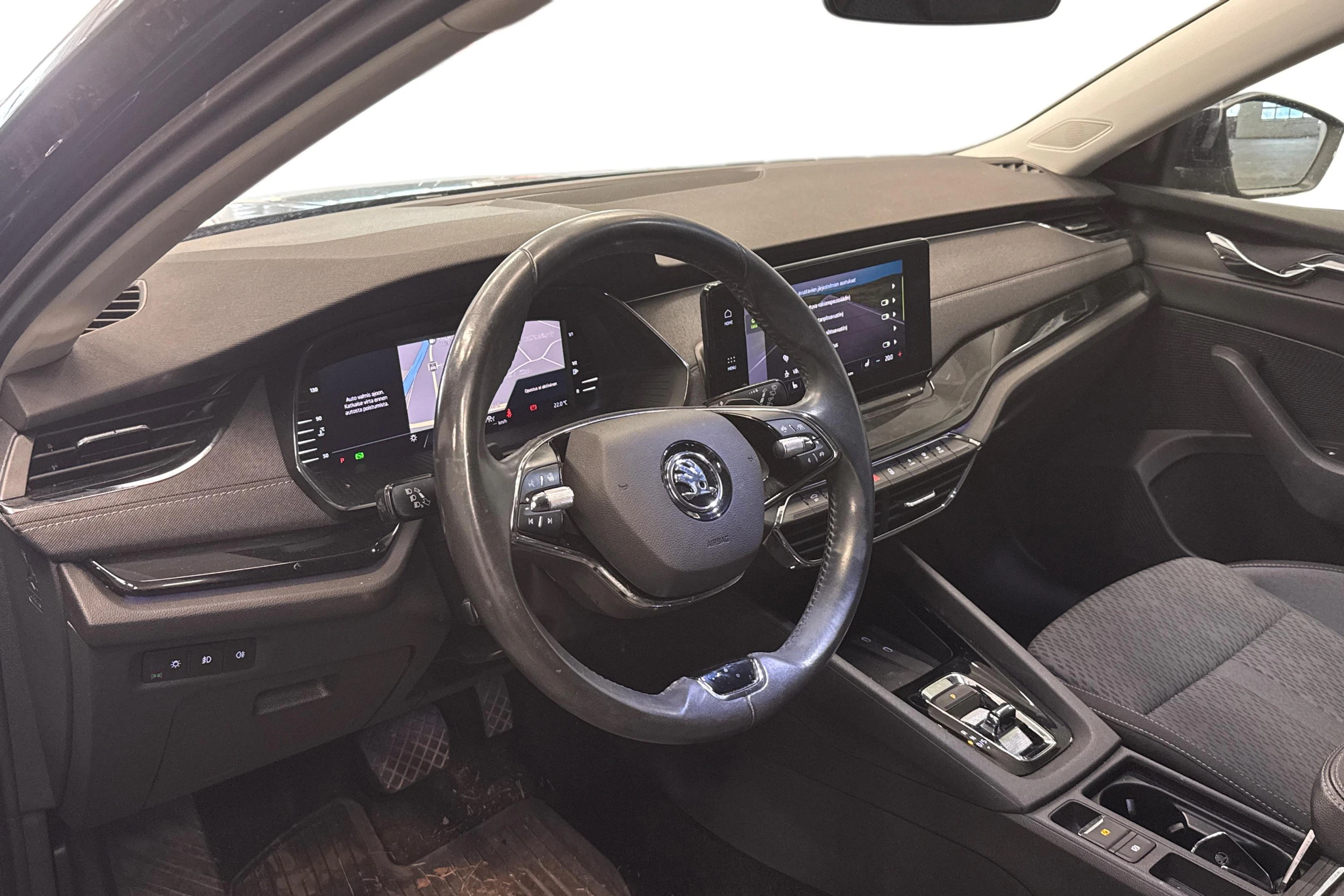 sininen Skoda Octavia 2021 kuva 3.