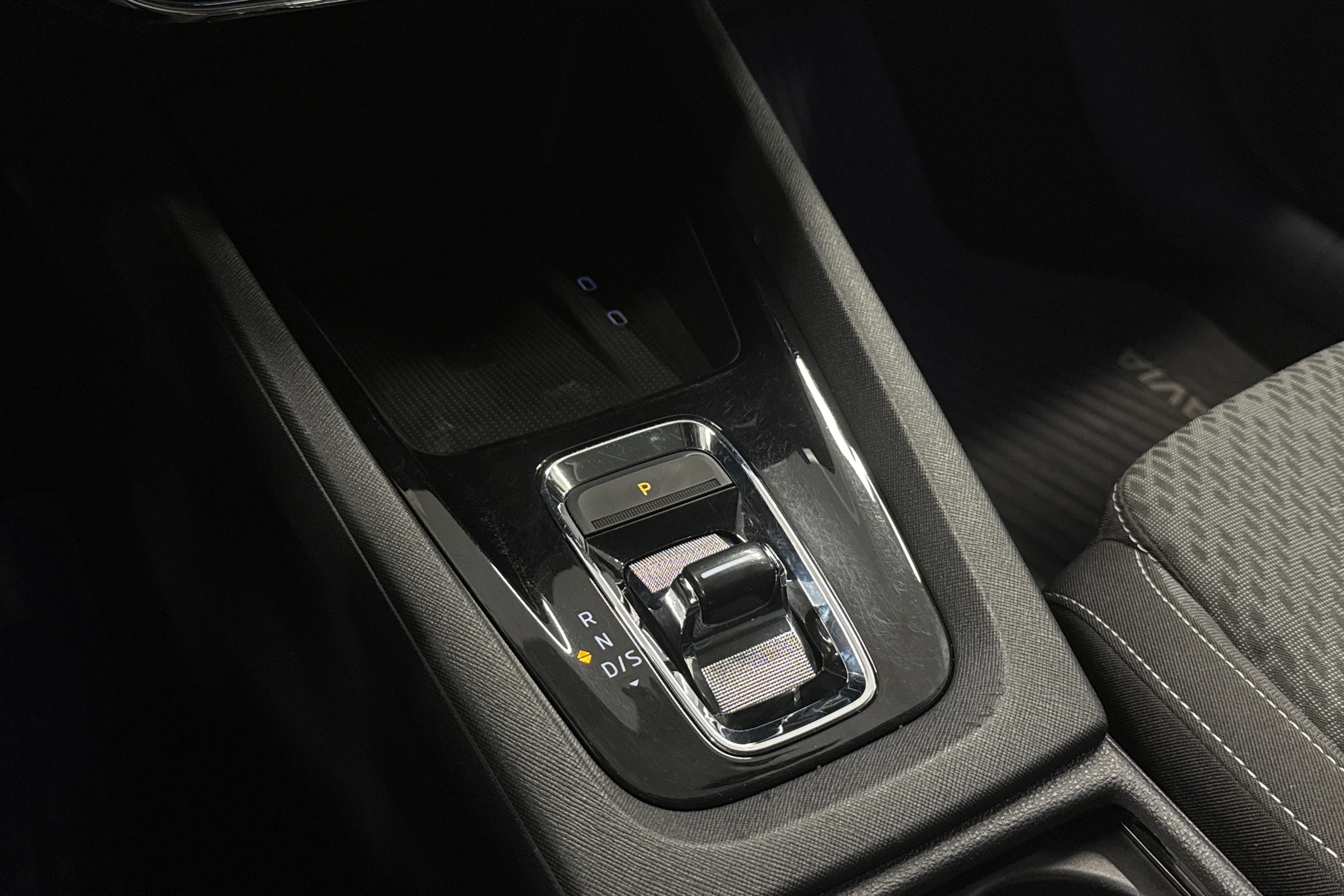 sininen Skoda Octavia 2021 kuva 21.