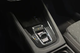 sininen Skoda Octavia 2021 kuva 21.