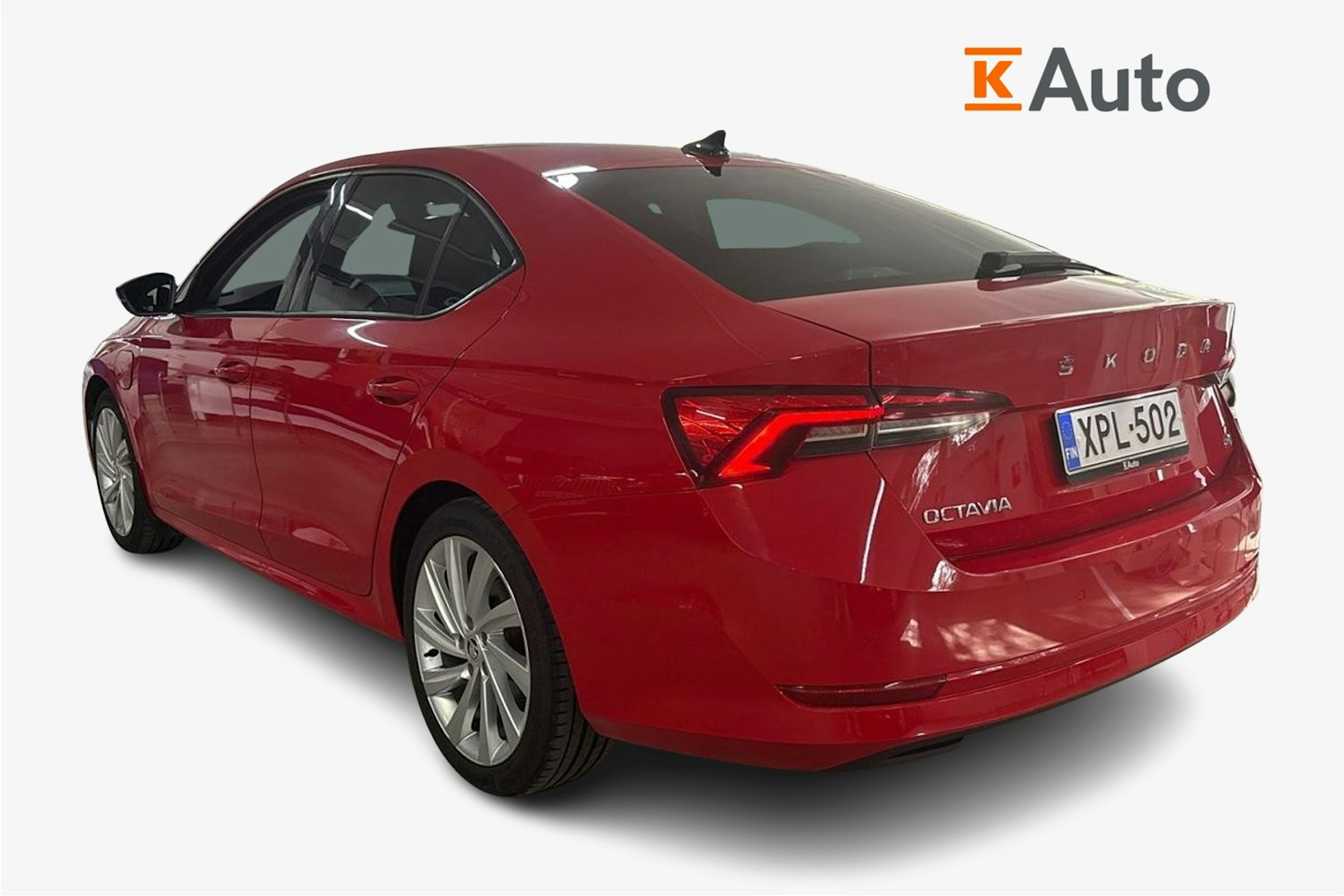 Punainen Skoda OCTAVIA 2021 kuva 2.