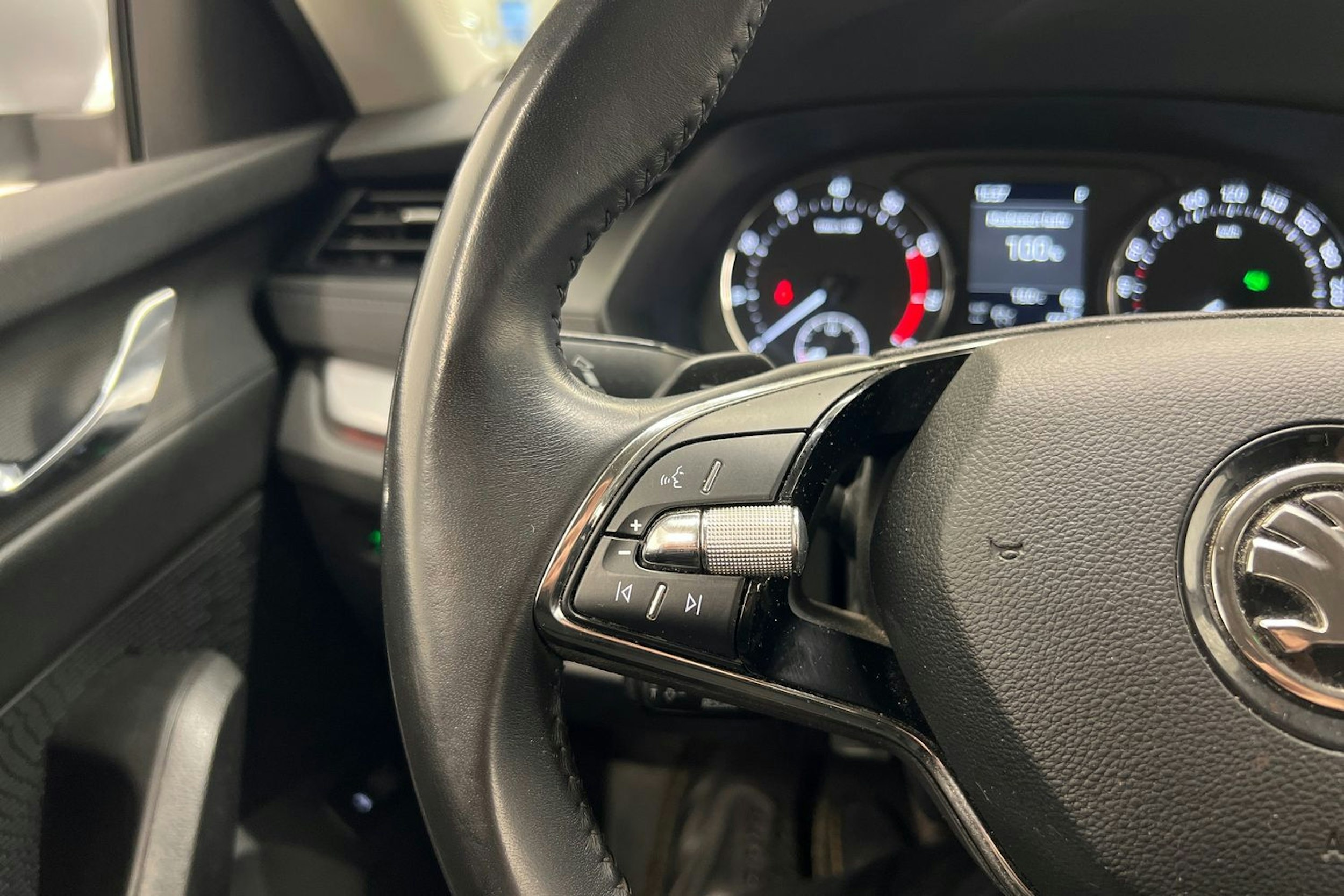 Hopea Skoda OCTAVIA 2021 kuva 17.