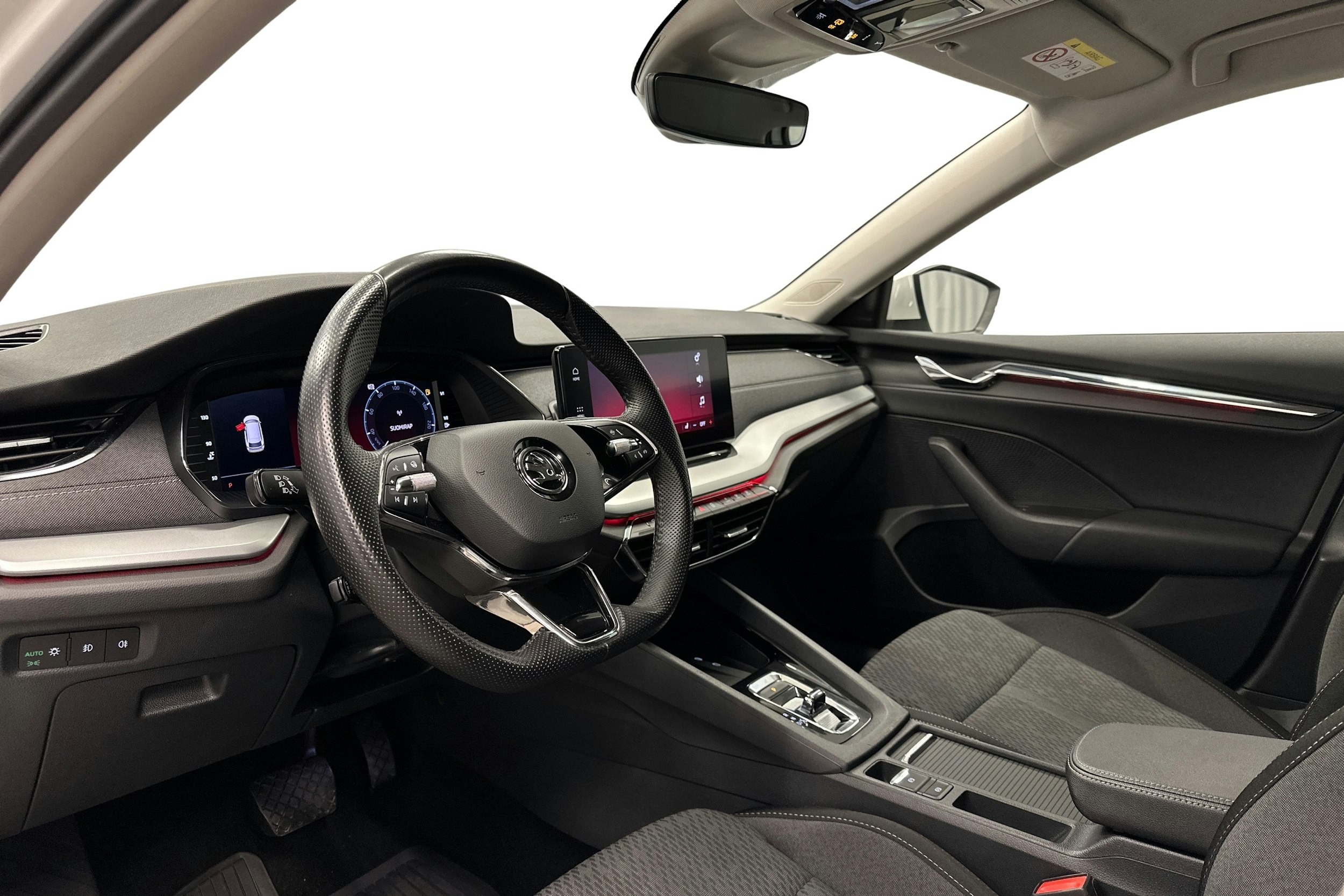 valkoinen Skoda Octavia 2022 kuva 6.