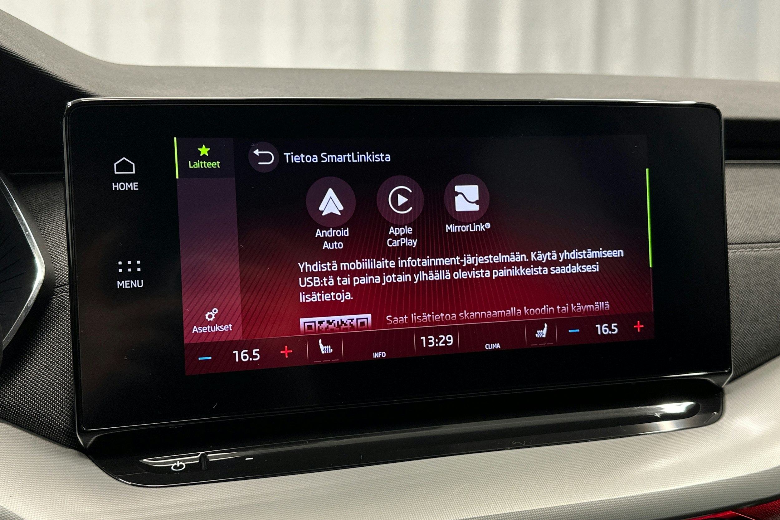 valkoinen Skoda Octavia 2022 kuva 20.