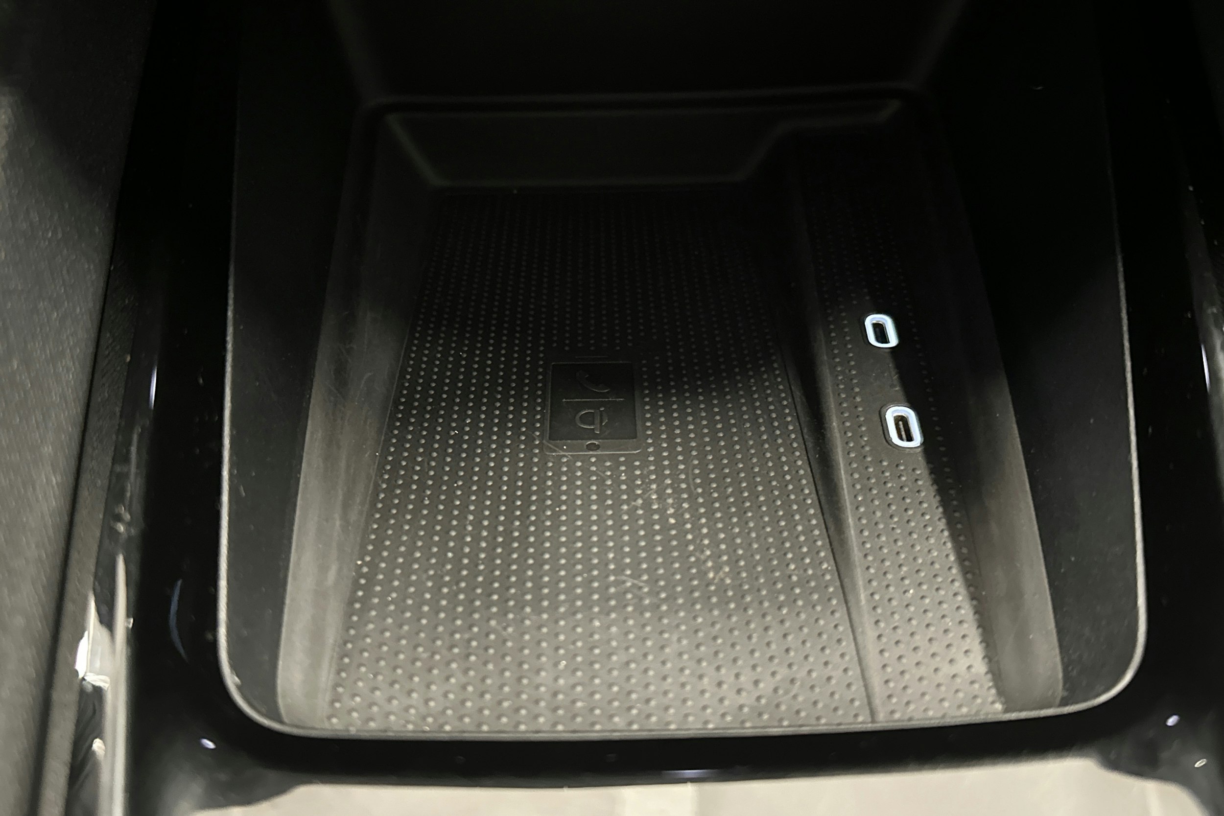 valkoinen Skoda Octavia 2022 kuva 25.