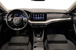 Punainen Skoda OCTAVIA 2022 kuva 9.