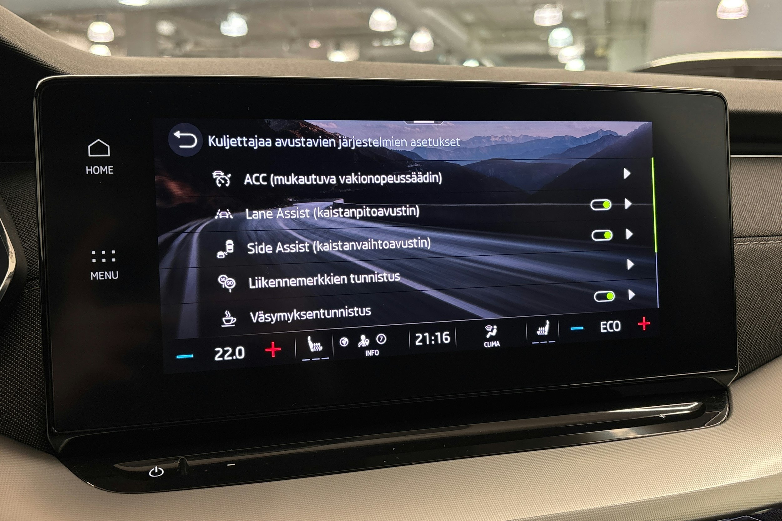 Punainen Skoda OCTAVIA 2022 kuva 25.