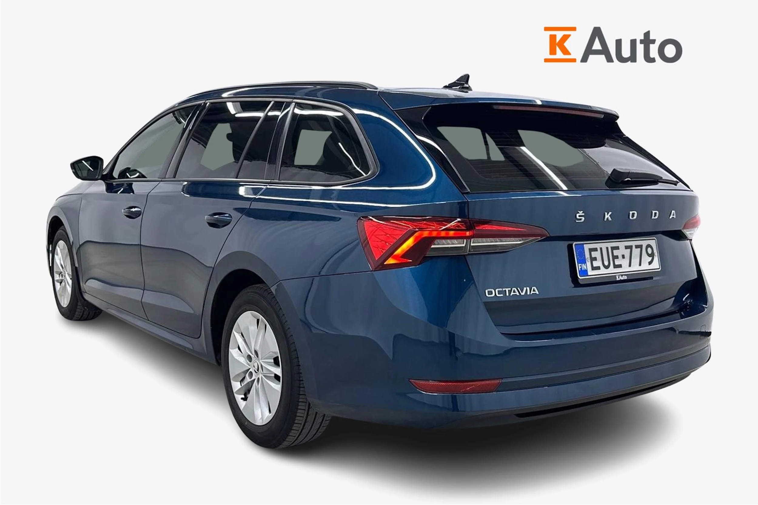 sininen Skoda Octavia 2022 kuva 2.