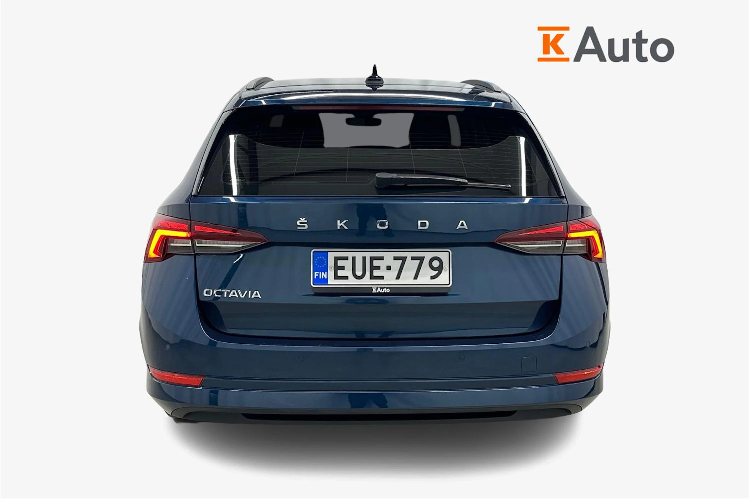 sininen Skoda Octavia 2022 kuva 3.