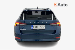 sininen Skoda Octavia 2022 kuva 3.