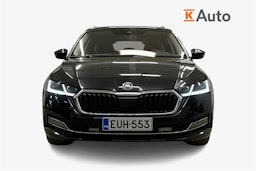 musta Skoda Octavia 2022 kuva 5.