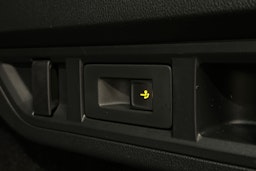 musta Skoda Octavia 2022 kuva 16.